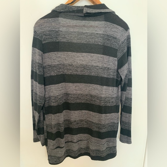 New Woman Design Stripped Cardigan SIZE S - Picture 2 of 4